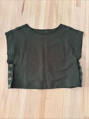 Anthropologie NWOT Side Button Crop Tank - Size L